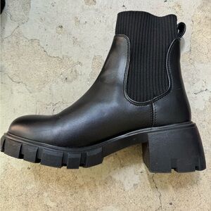 Steve Madden hutch black boots